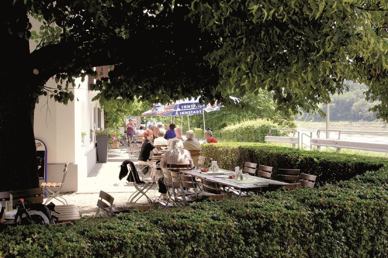 Gasthaus "Zum Jochenstein" Untergriesbach Exterior photo